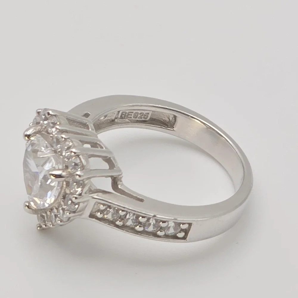 BE 925 Sterling Silver Heart Ring Halo Design Cubic Zirconia‎ Engagement Size 7